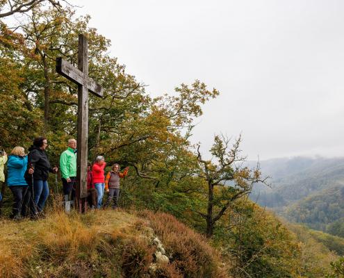 Wanderer auf einer Anhöhe