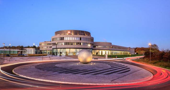 Das Leica-Areal in Wetzlar am Abend.